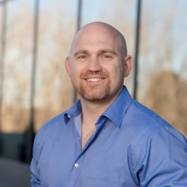 Portrait of Rob Carson